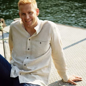 Chemise en lin homme face