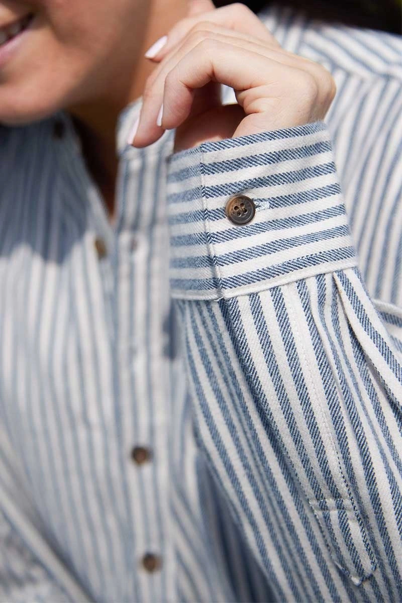 Chemise en flanelle rayée bleu femme manche