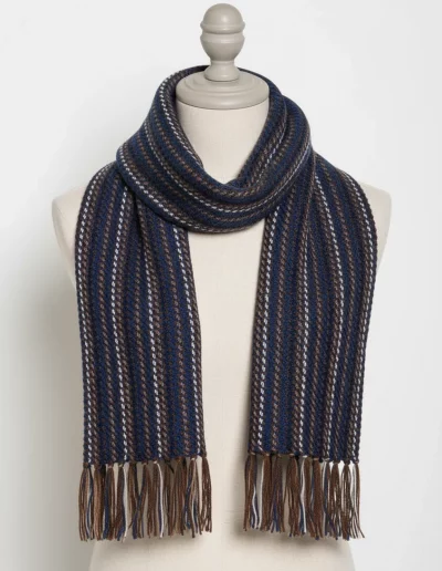 Echarpe en laine douce bleue pour homme