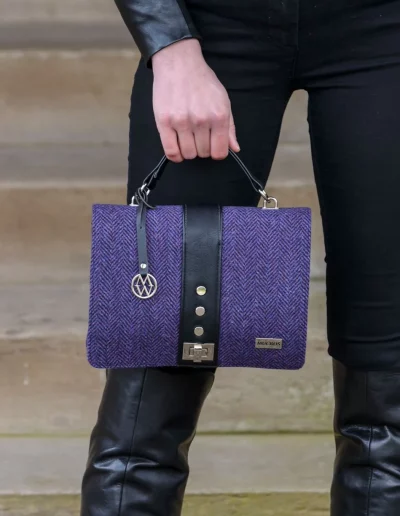 Sac en tweed tartan violet ext